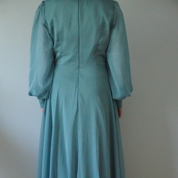 Flowy Aqua Chiffon Long Sleeve Formal Dress with Embellished Waist - Picture 3 of 10